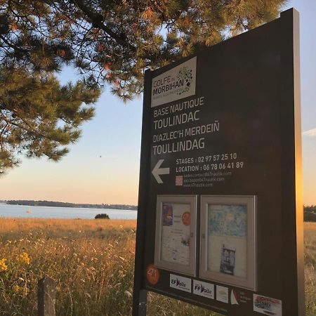 Maison Vue Mer Dans Le Golfe Du Morbihan Баден Екстериор снимка